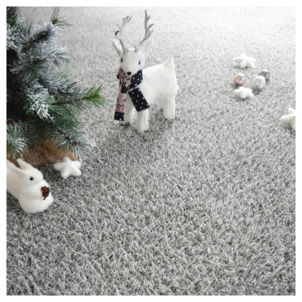 Gazon Synthétique Happy Party - Couleur Gris Clair - Classé Feu - 20mm - 2m X 4m 4 Gazon Synthétique Happy Party - Couleur Gris Clair - Classé Feu - 20mm - 2m X 4m – Image 4